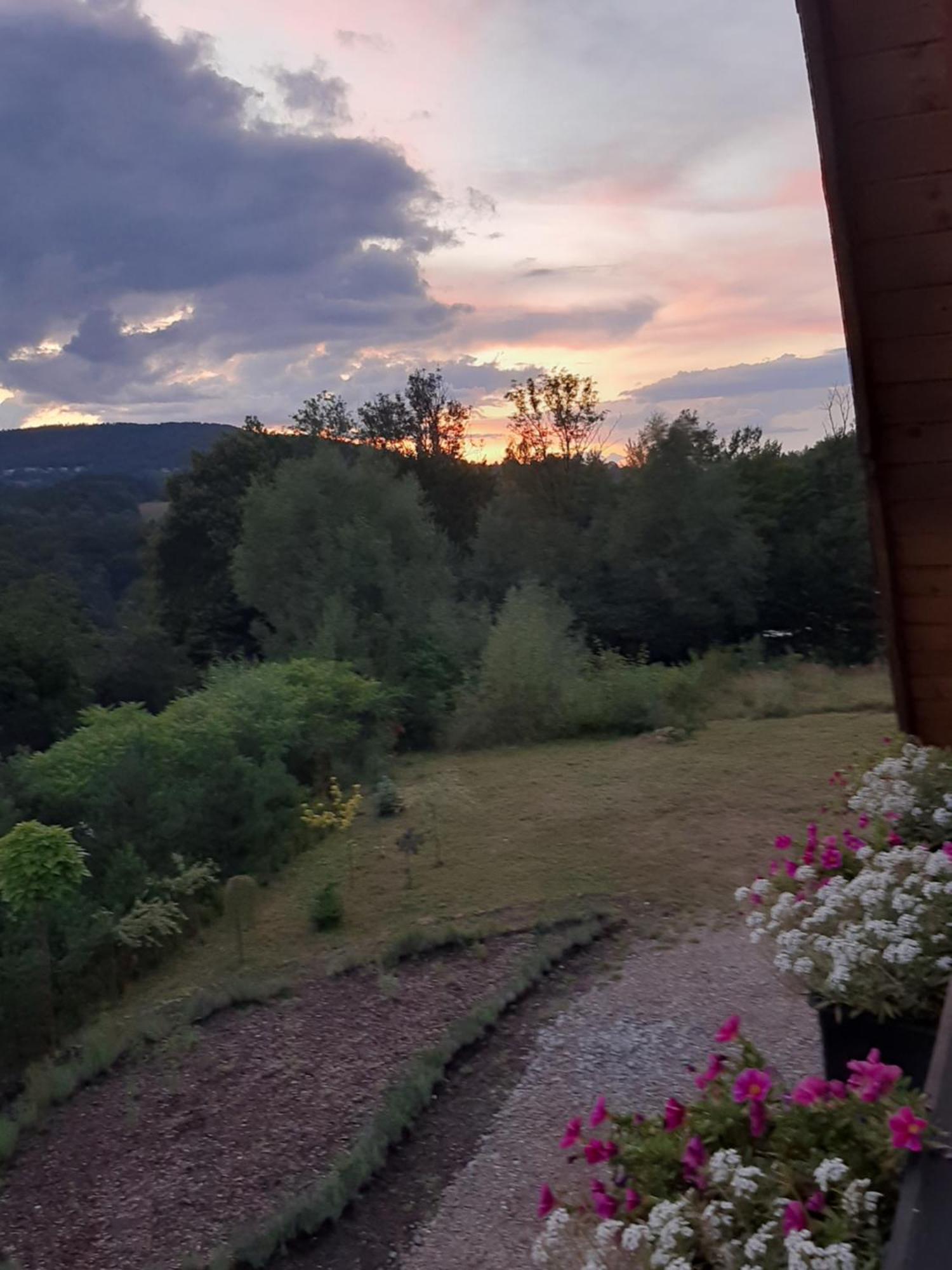 Of Roses Villa Lanckorona